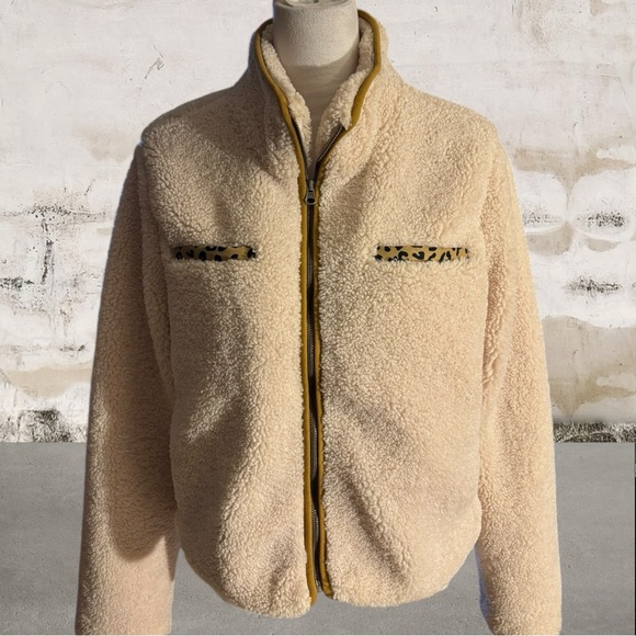 Thread & Supply Cream Sherpa Jacket with Leopard Details Size Medium - Picture 2 of 6